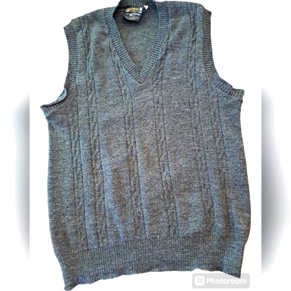 Maban Scotland made in Britain wool grannycore dark gray vest